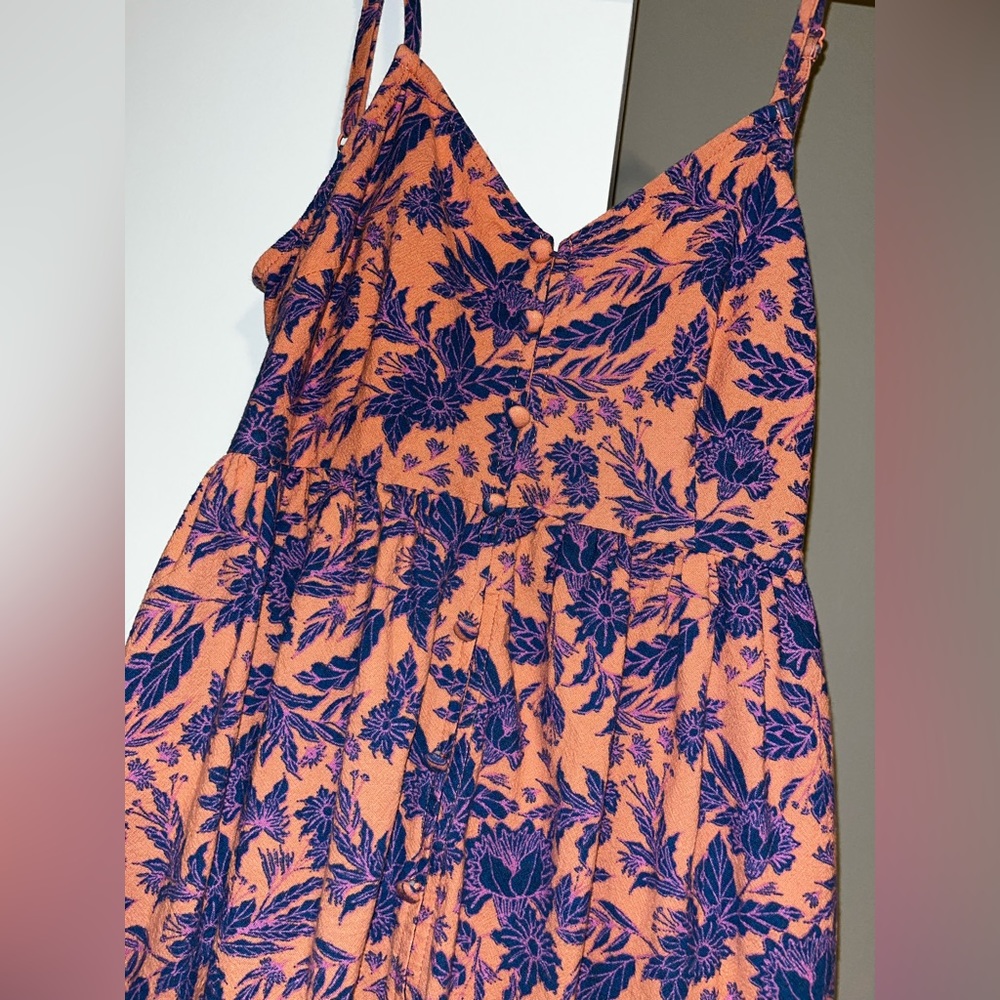 Universal Thread- MIDI Dress